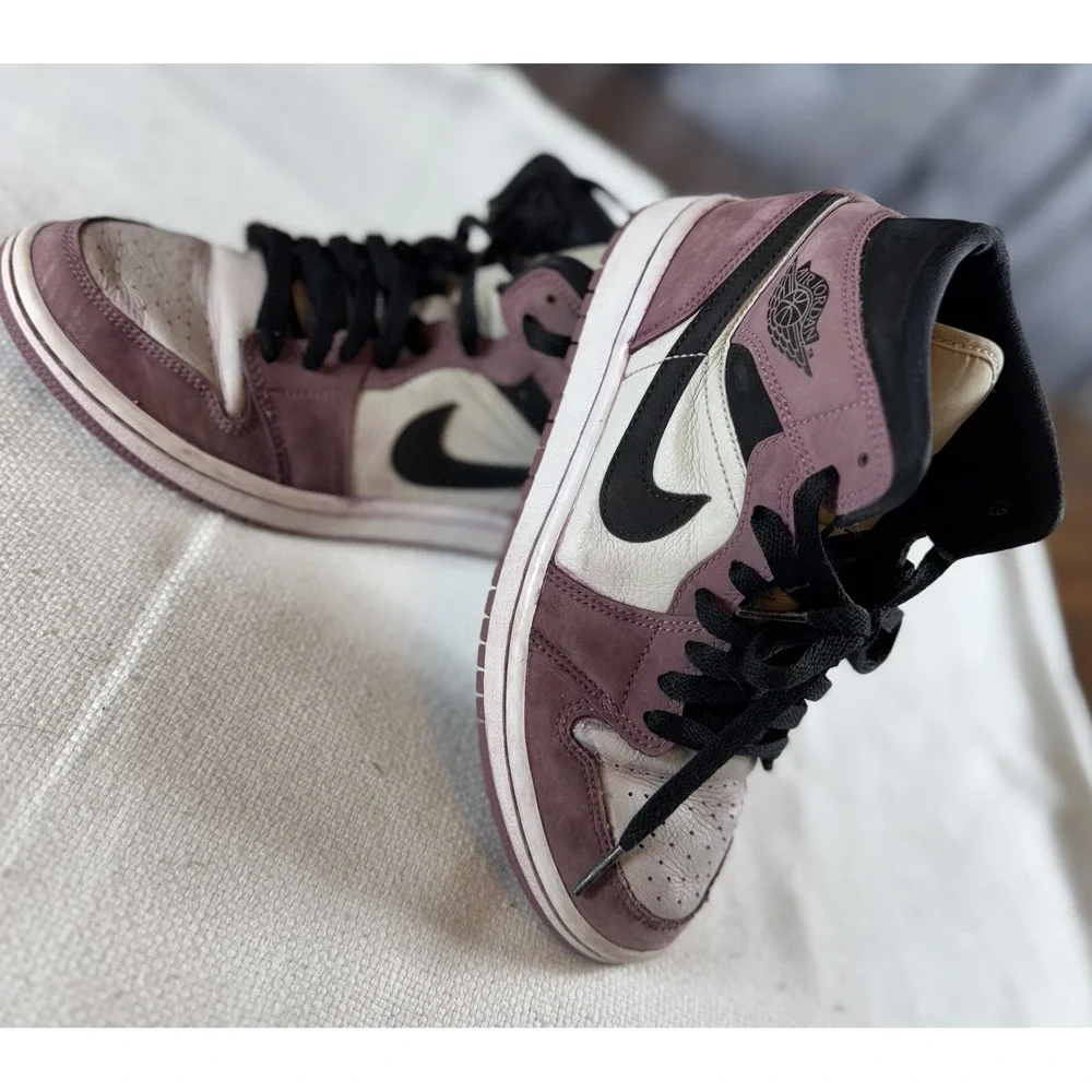 Air Jordan 1 Retro OG Bordeaux Shoes Mens Size 6.5 Purple White Black DC7267-500